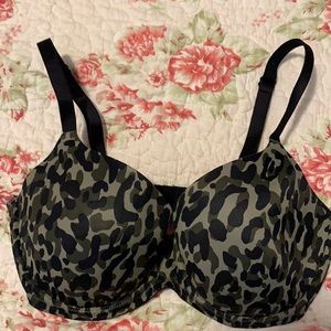 Victoria’s Secret PINK gray camo bra. 34DD